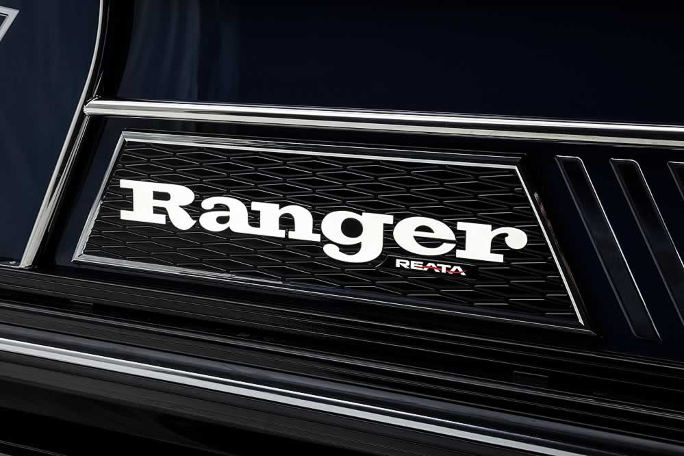 Ranger Reata 2500LS Luxury Pontoon