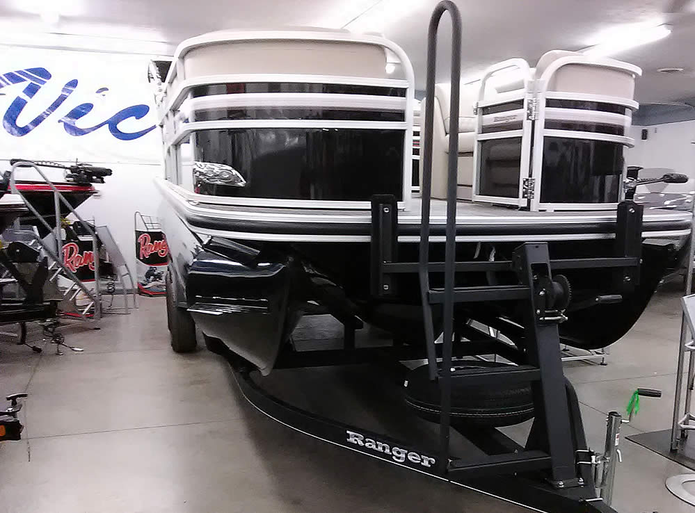 Ranger RP223C Cruise Pontoon - Blackout